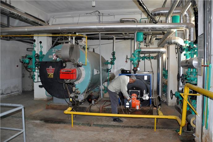 Öğretmenevini metan gazıyla ısıtıyorlar