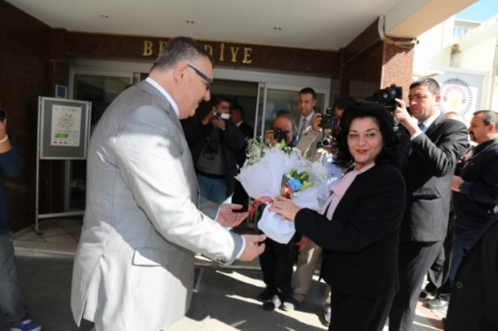 Vali Civelek'ten Başkan Kesimoğlu'na Ziyaret