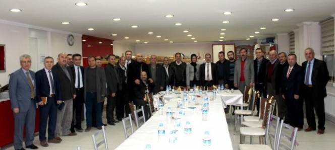 Başkan Dinç Mahalle Muhtarlarının Talep Ve Önerilerini Dinledi