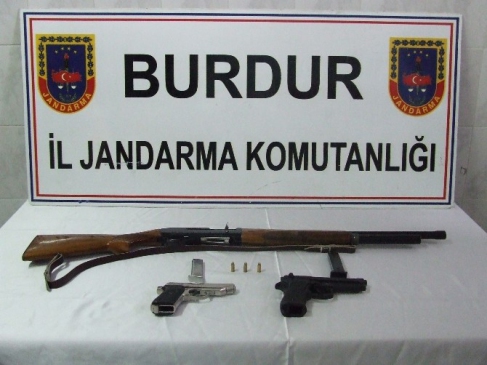 Burdur'da Silah Operasyonu