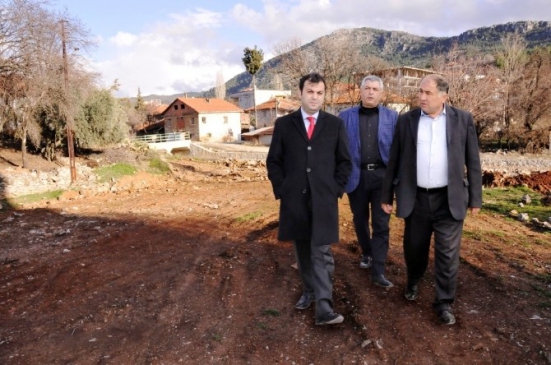 Bucak Belediye Başkanı'ndan Mahalle Ziyaretleri