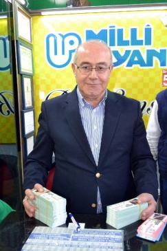 Bayi Sahibi Talihliden 1 Kilo Baklava İstedi