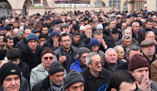 Gazeteci Ali Kör Son Yolculuğuna Uğurlandı