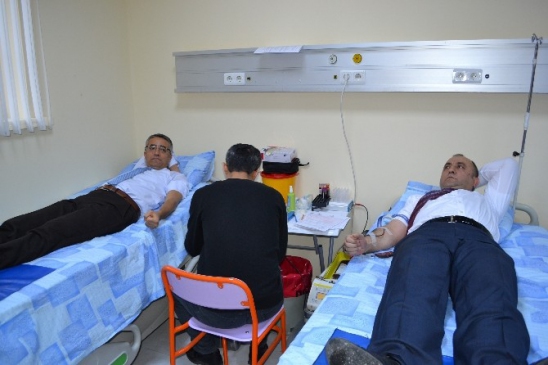 Cezaevi Personeli Kan Bağışı Yaptı