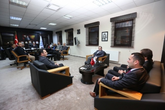 Bayburt Eğitim-Bir-Sen'in Yeni Kadrosundan Rektör Coşkun'a Ziyaret