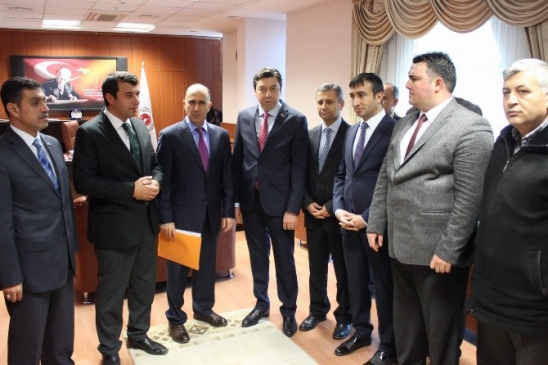 AK Parti Kırşehir İl Başkanı Kendirli Mazbatasını Aldı