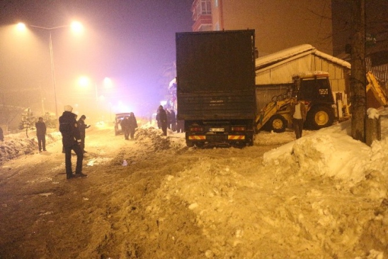 Direksiyonda Kalp Krizi Geçiren Sürücü Öldü