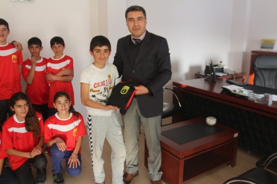 Dereceye Giren Öğrenciler Ödüllendirildi