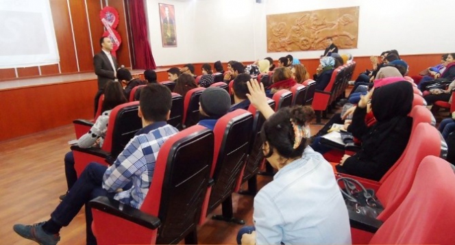 Halk Eğitim Merkezi'den YGS Ve LYS Öğrencilerine Seminer