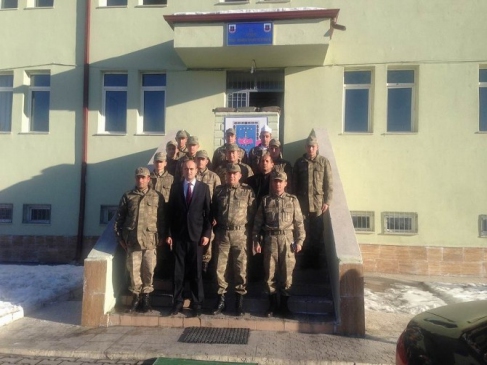Gemerek Kaymakamı Özbey'den Eğerci Jandarma Komutanlığına Ziyaret