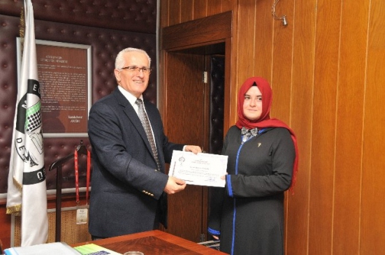 İl Öğrenci Meclis Başkanı Mazbatasını Aldı