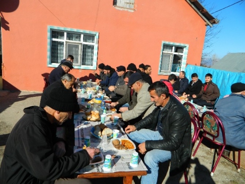Posof'ta Yazdan Kalma Günler Şaşırtıyor
