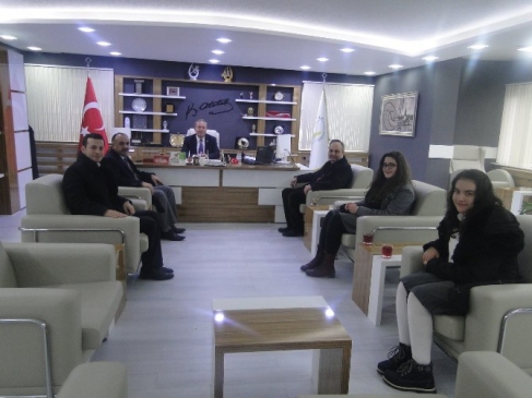 Başkan Şahiner Başarılı Öğrencileri Ödüllendirdi