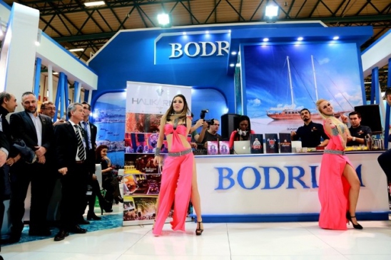 Emitt Fuarında Renkli Görüntüler