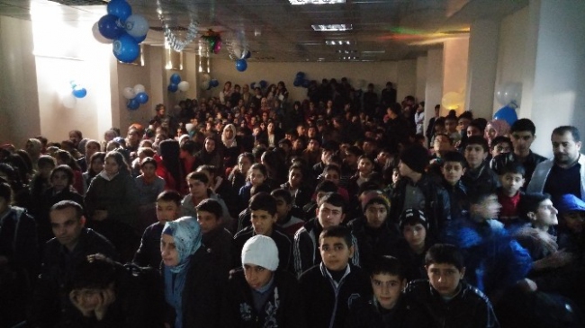 Lösemili Çocuklar İçin Şarkı Söylediler