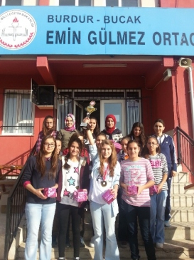 Başarılı Öğrenciler Altınla Ödüllendirildi