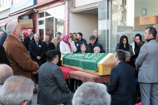 Ağ Makarasına Sıkışarak Ölen Balıkçı Son Yolculuğuna Uğurlandı