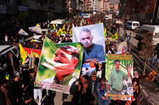 Hakkari'de “Öcalan İçin Özgürlük” Yürüyüşü Düzenlendi
