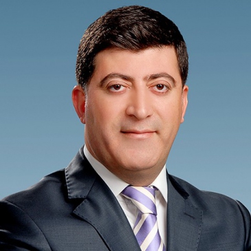 Akar Diyarbakırlıları Başbakanı Karşılamaya Davet Etti