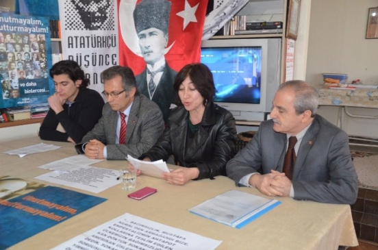 Add Uğur Mumcu'yu Andı