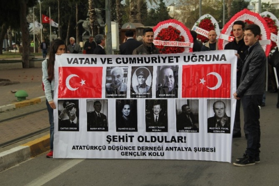 Uğur Mumcu Antalya'da Anıldı