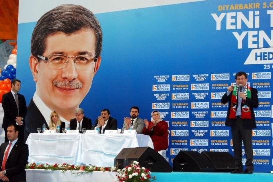 Başbakan Ahmet Davutoğlu Diyarbakır'da