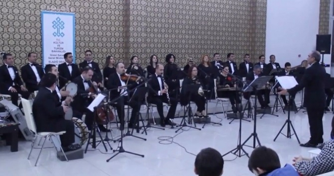 Türk Müziği Korosu Maden'de Konser Verdi