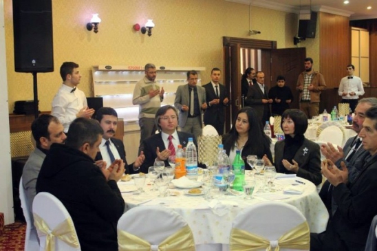 Eskişehir Ülkü Evleri 2. Geleneksel Birlik Beraberlik Ve İstişare Yemeği Düzenlendi