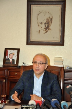 Bakan Elvan'dan İnternet Yasası İle İlgili Açıklama