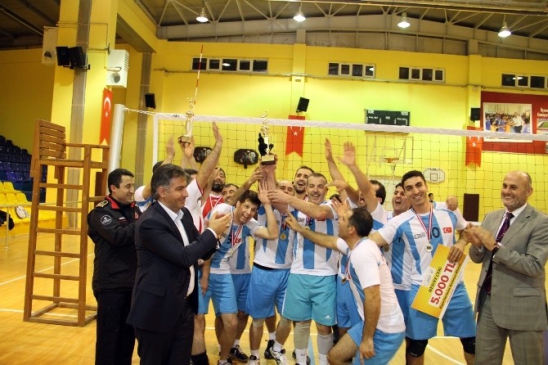 İtfaiye Kupa Ateşini Söndürdü