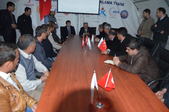 Ak Partili Akyürek'ten Viranşehir'deki Çadır Kente Ziyaret