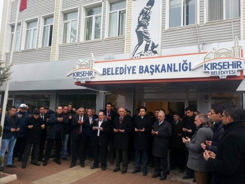 Dualı Açılış Geleneği Bozulmadı