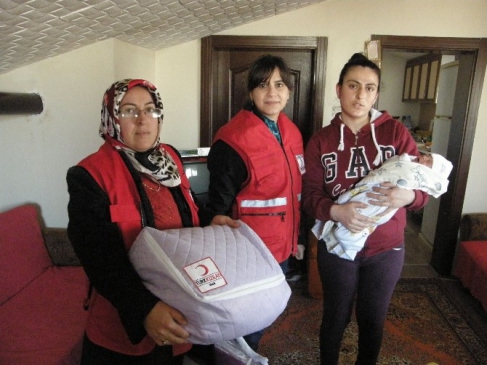 Türk Kızılayı Ürgüp Şubesinden “Sevgi Bohçası”