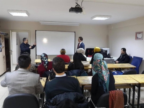 İşaret Dili Kursuna Yoğun İlgi