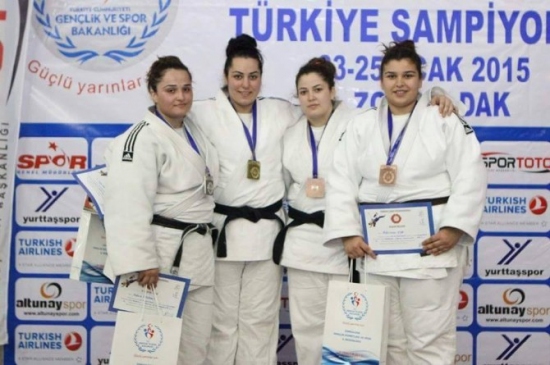 Trabzon Judo Takımı Zonguldak'tan 4 Madalya İle Döndü