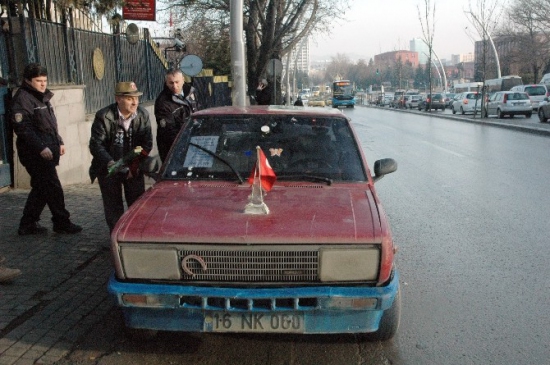 (Özel Haber) TBMM'nin İlginç Ziyaretçisi