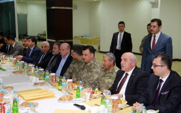 Şırnak Valisi İpek'ten Cizre Olayları Değerlendirmesi