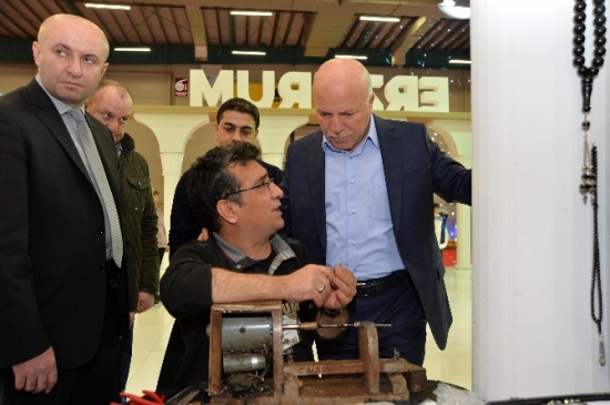 Başkan Sekmen Emitt Fuarı'nı Ziyaret Etti