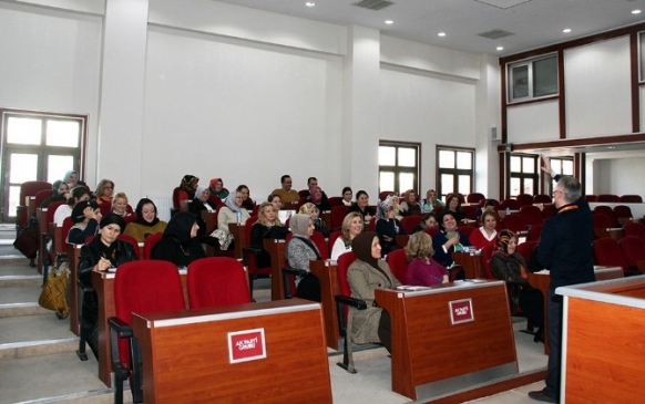“Etkili İletişim” Konulu Seminer Gerçekleşti