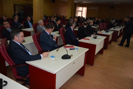 Manisa Valisi Erdoğan Bektaş