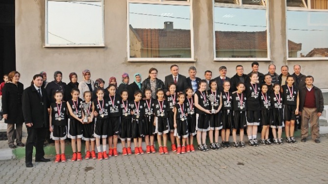 Kurtulan'dan Şampiyonlara Tebrik Ziyareti