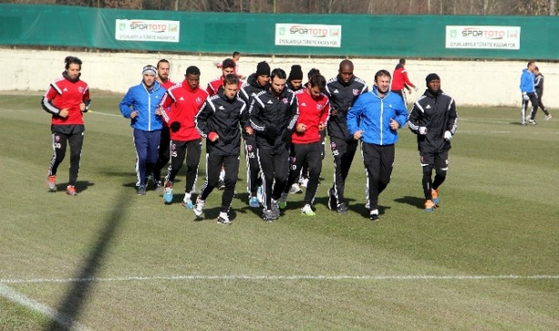 Tolunay Kafkas İdmana Çıkmadı