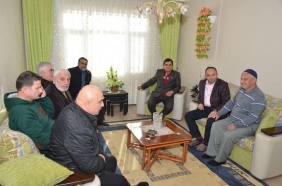 Üzülmez Umreden Dönen Vatandaşları Ziyaret Etti