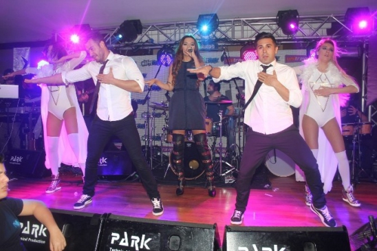 Uludağ'da Demet Akalın Fırtınası