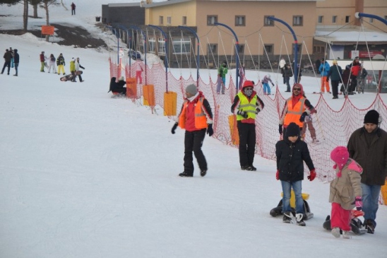 (Özel Haber) Erciyes Kayak Merkezinde Yüksek Düzeyde Güvenlik