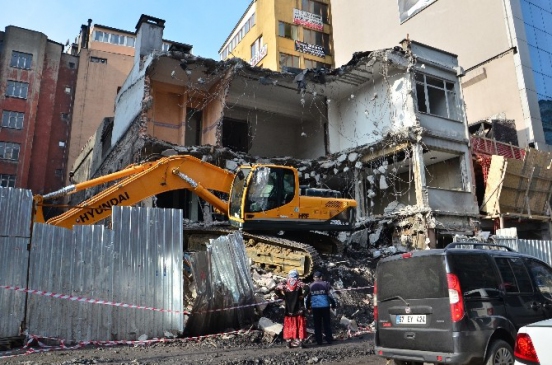 Şehrin Göbeğinde Faciaya Ramak Kaldı