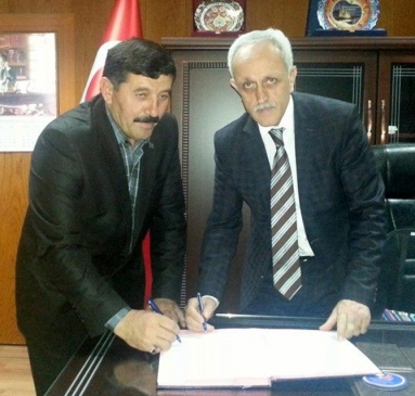 Yozgat'ta Büyükbaş Hayvanlara Küpeyi Birlik Takacak