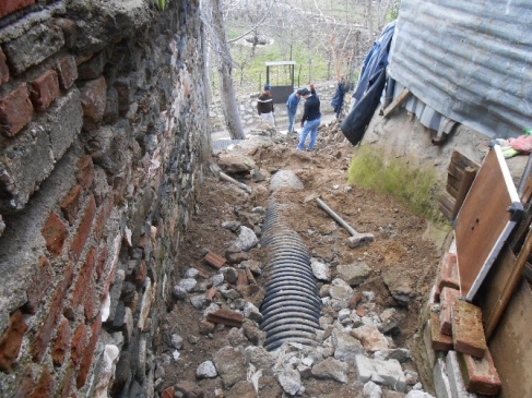 Edremit Belediyesi'nden Kırsal Mahallelere Destek