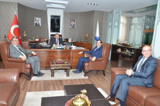 Kocaeli Kent Konseyi'nden Başkan Üzülmez'e Ziyaret