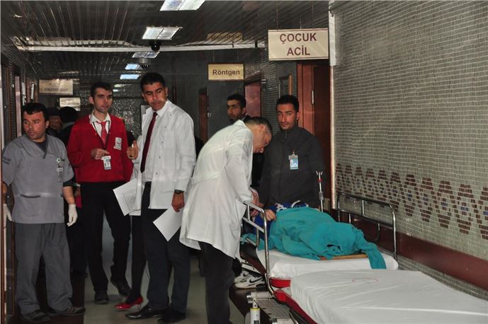 Mevsimlik işçileri taşıyan otobüsün tırla çarpışması